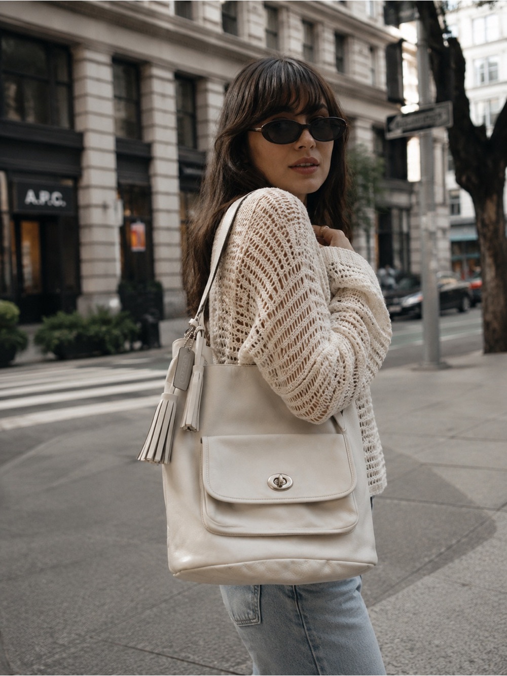 Authentic Coach Archive Bucket Bag in white leather
